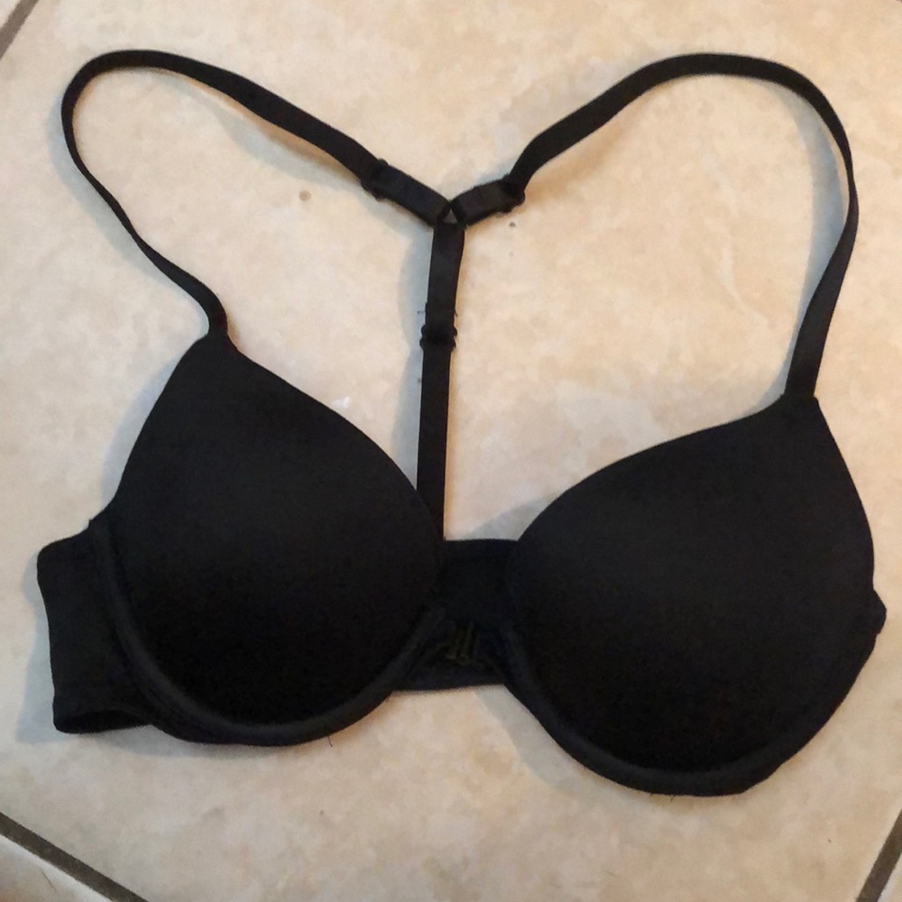 Black Pink! T strap bra with front hook function
